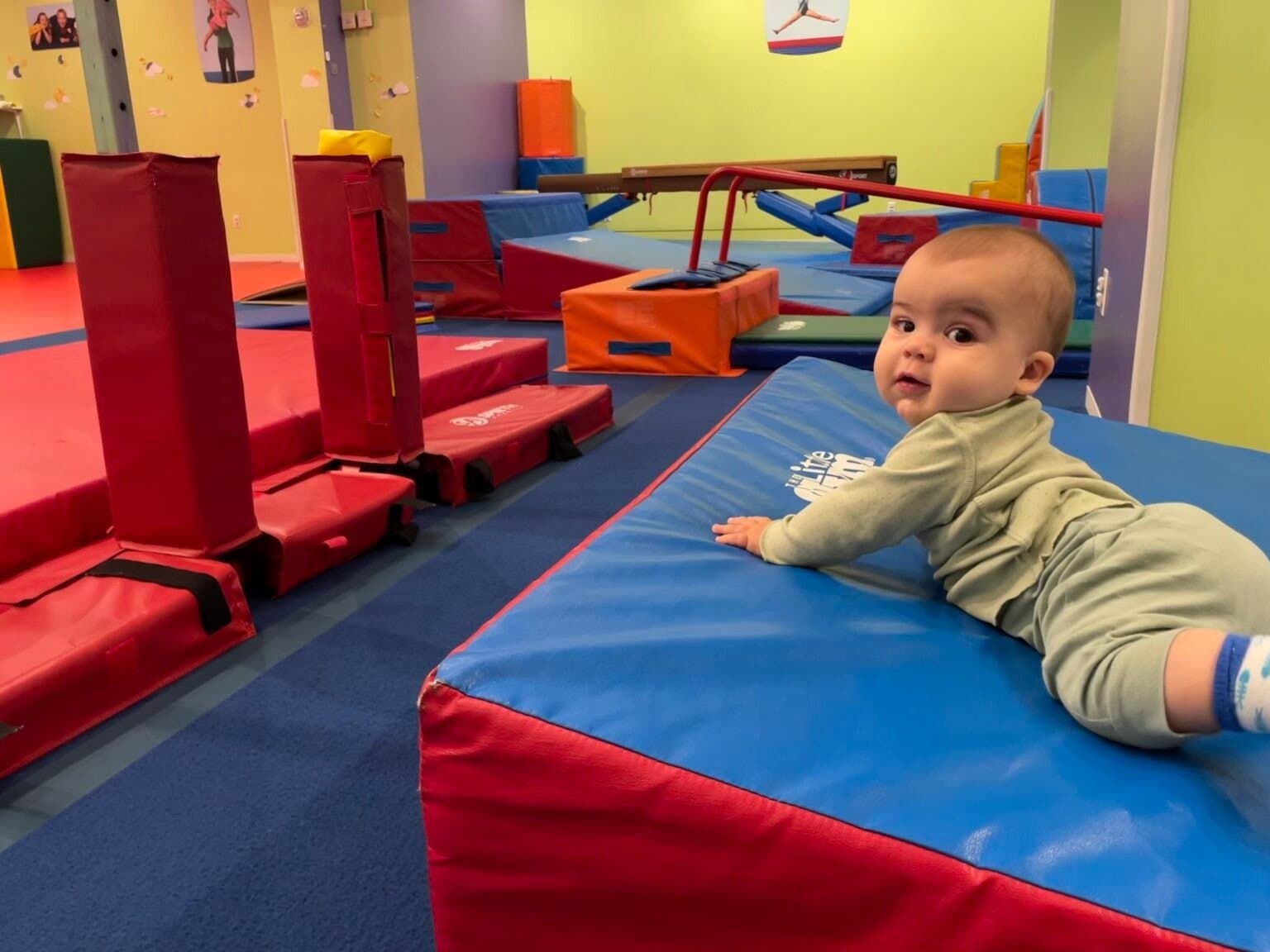 Baby & Me classes & hangs for new parents in Brooklyn